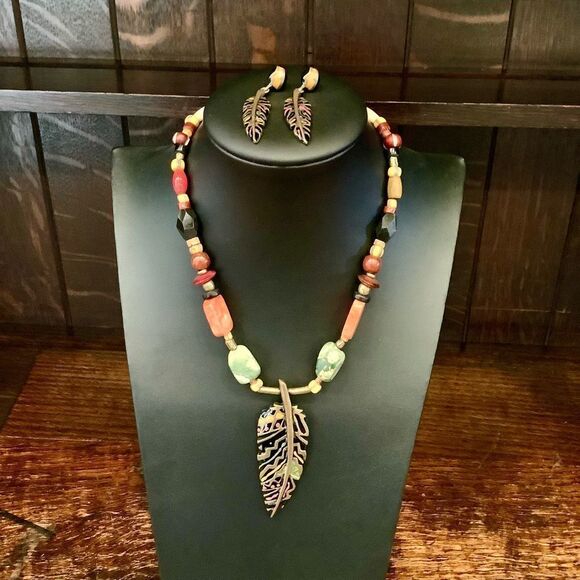 Chico’s Necklace & Earring Set Statement Piece Euc - Picture 1 of 6